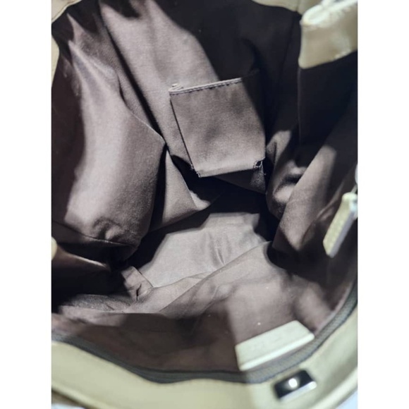 Authentic GUCCI GG Plus Monogram Small Vertical Tote Bag Off White/Beige - Picture 8 of 15